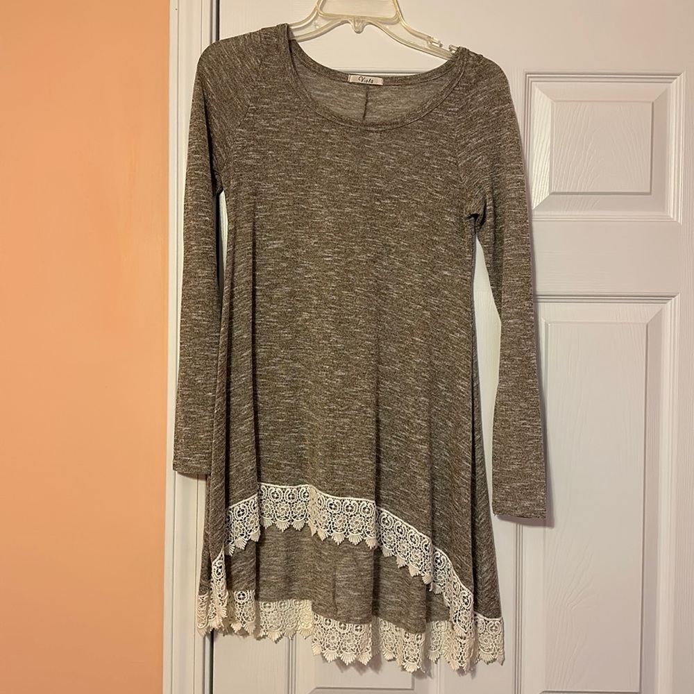 Viola sweater with lace from boutique